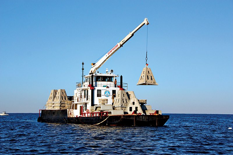 deployment vessel offloading artificial reefs