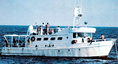 liveaboard dive boat Aqua Safari