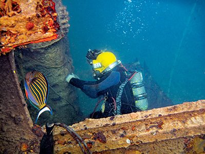 Salvage dive operations