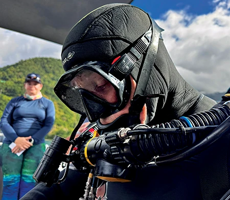 A diver with an MRS