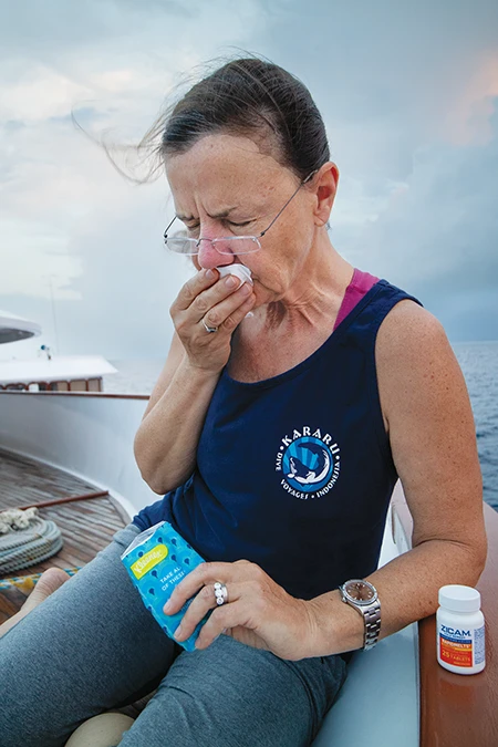 Feeling pressured to dive while sick, congested, dehydrated, or recovering from injury can increase risk.